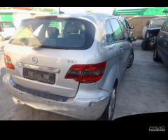 RICAMBI USATI AUTO MERCEDES Classe B W245 1Â° Seri