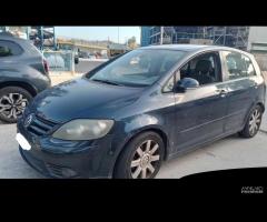 RICAMBI USATI AUTO VOLKSWAGEN Golf 5 Berlina BKD D