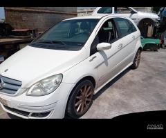 RICAMBI USATI AUTO MERCEDES Classe B W245 1Â° Seri