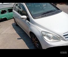 RICAMBI USATI AUTO MERCEDES Classe B W245 1Â° Seri