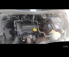 RICAMBI USATI AUTO OPEL Corsa D 5P 1Â° Serie Benzi