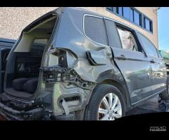 RICAMBI USATI AUTO VOLKSWAGEN Touran Serie (5T1) D