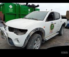 RICAMBI USATI AUTO MITSUBISHI L 200 4Â° Serie 4D56