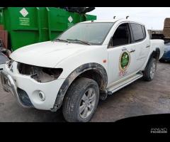 RICAMBI USATI AUTO MITSUBISHI L 200 4Â° Serie 4D56 - 7