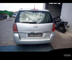 RICAMBI USATI AUTO OPEL Zafira B Z 19 DTH Diesel 1