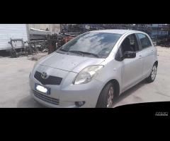 RICAMBI USATI AUTO TOYOTA Yaris Serie 2SZ-FE Benzi