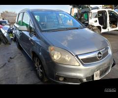 RICAMBI USATI AUTO OPEL Zafira B Z 19 DTL Diesel 1