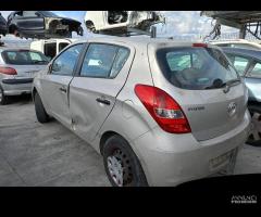 RICAMBI USATI AUTO HYUNDAI i20 1Â° Serie G4LA Bifu