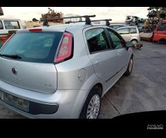 RICAMBI USATI AUTO FIAT Punto EVO 199 A3.000 Diese