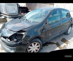 RICAMBI USATI AUTO RENAULT Clio Serie K9K 766 Dies