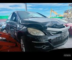 RICAMBI USATI MERCEDES CLASSE B 2008 2.0 D 640940