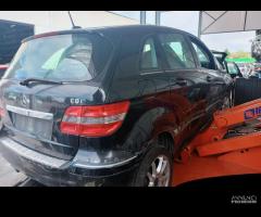 RICAMBI USATI MERCEDES CLASSE B 2008 2.0 D 640940