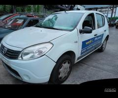 RICAMBI USATI DACIA SANDERO  2011 1.2 BZ  D4F F7