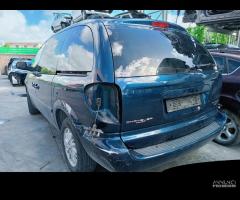 RICAMBI USATI CHRYSLER VOYAGER 2.5 DIESEL 2004 25L