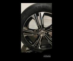 Gomme Cerchi Ruote Volvo X-C40 2021 [MIS 19]