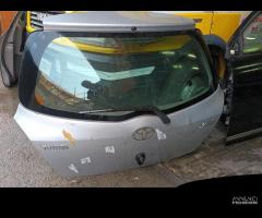 portellone posteriore toyota yaris 2°s 2005 a 2011