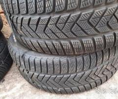 Coppia pneumatici usati 245 35 19 Pirelli