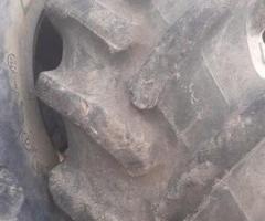 Gomma pneumatico usato 520 70 30 Pirelli