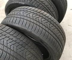 4 gomme invernali 325 35 22 e 285 40 22 Pirelli