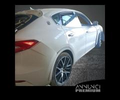 Maserati levante 3.0 benzina codice motore 156e