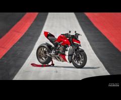 Silenziatori AKRAPOVIC per Ducati STREETFIGHTER V4