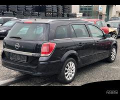 Ricambi Opel Astra H 1.7 CDTI SW 2007 - 4