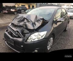 Ricambi Toyota Auris 1.4 D-4D  2011 - 2