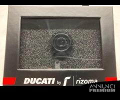 Tappo Carico olio Rizoma per Ducati V4