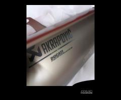 Silenziatore Dx Akrapovic per Ducati 1199/1299