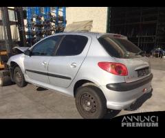 Ricambi Peugeot 206 1.4 HDI 5 porte 2005