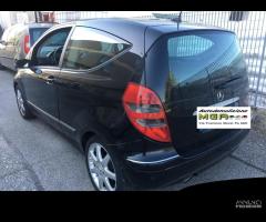 Ricambi usati Mercedes Classe A W169 3 porte 2007 - 4