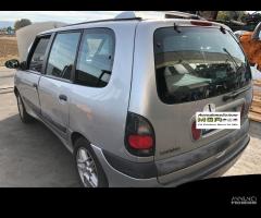 Ricambi usati Renault Espace 2.2 Diesel 2000 - 4