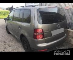 Ricambi Volkswagen Touran 1.6 B. 2009