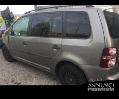 Ricambi Volkswagen Touran 1.6 B. 2009