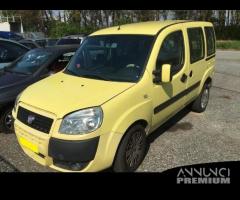 Ricambi Fiat Doblò 1.9 Multijet vetrato 2009