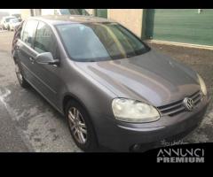 Ricambi Volkswagen Golf V 1.6 B. 5 porte 2008