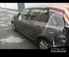 Ricambi Volkswagen Golf V 1.6 B. 5 porte 2008