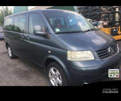 Ricambi Volkswagen Transporter T5 Caravelle 2.5TDI