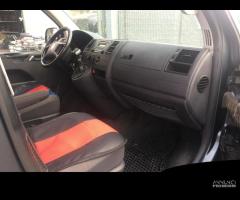 Ricambi Volkswagen Transporter T5 Caravelle 2.5TDI - 7