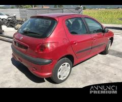 Ricambi Peugeot 206 1.4 HDI 5 porte 2003