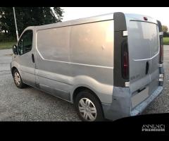 Ricambi Renault Trafic 2.5 dci 2004