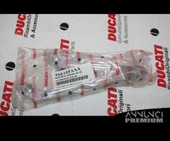 Supporto Pedana SX per Ducati SS Cod 966105AAA