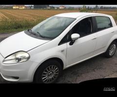 Ricambi Fiat Grande Punto 1.4 benzina 2009 - 4