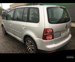 Ricambi Volkswagen Touran 1.9 TDI 2009 - 3