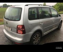 Ricambi Volkswagen Touran 1.9 TDI 2009 - 4