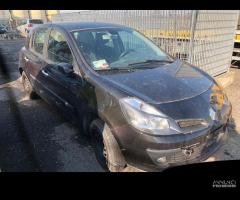 Ricambi Renault Clio 1.5 Diesel 2006 - 1