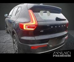 2021 VOLVO XC40 INSCR