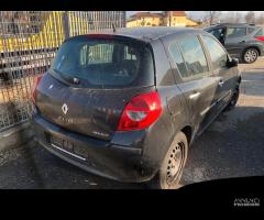 Ricambi Renault Clio 1.5 Diesel 2006 - 4