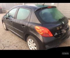 Ricambi Peugeot 207 1.4 HDI 5 porte 2007