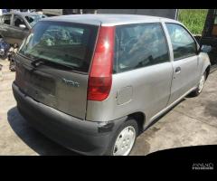 Ricambi Fiat Punto 1^serie 3 porte 1999 - 3